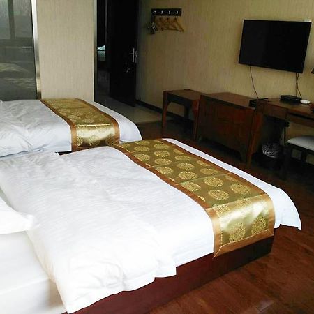 จุนอี้ โฮเทล เหอเป่ย เหิงซุย เซิงโจว ซิตี้กัฟเวิร์นเมนต์บิลดิ้ง Hotel Shenzhou ภายนอก รูปภาพ